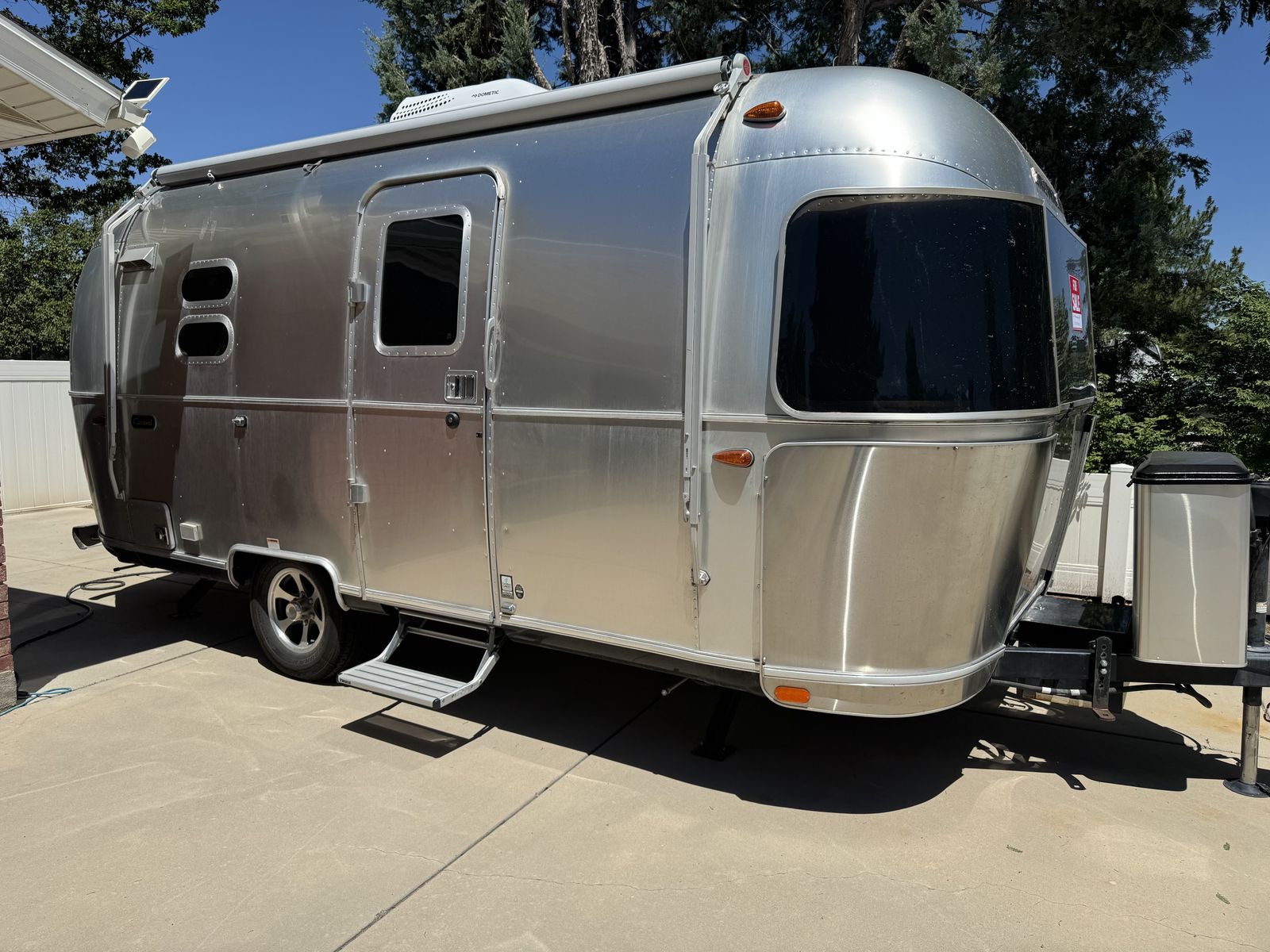 2022 Airstream Caravel 20FB Travel Trailer - 20ft, Awning, Sleeps 4, Like New Condition