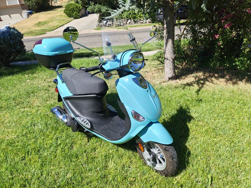 2022 Genuine Buddy 125cc Scooter