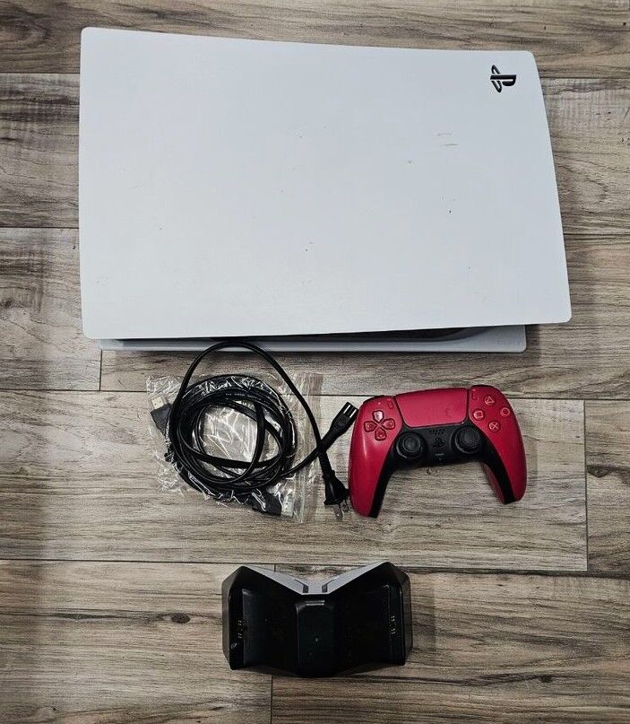 Gaming Consoles Playstation Sony CFI-1115A