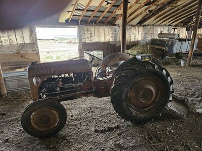 Ford tractor