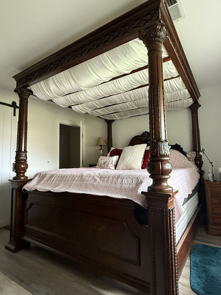 Main image 3