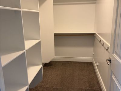 Beautiful home in Iona for rent