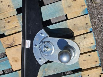 Gooseneck Off Set Ball Fifth Wheel Hitch (New)