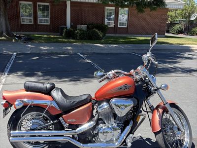2005 Honda Shadow 600VLX Deluxe Cruiser Motorcycle - Cobra Exhaust, LED Lights