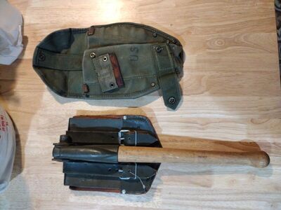 military shovel