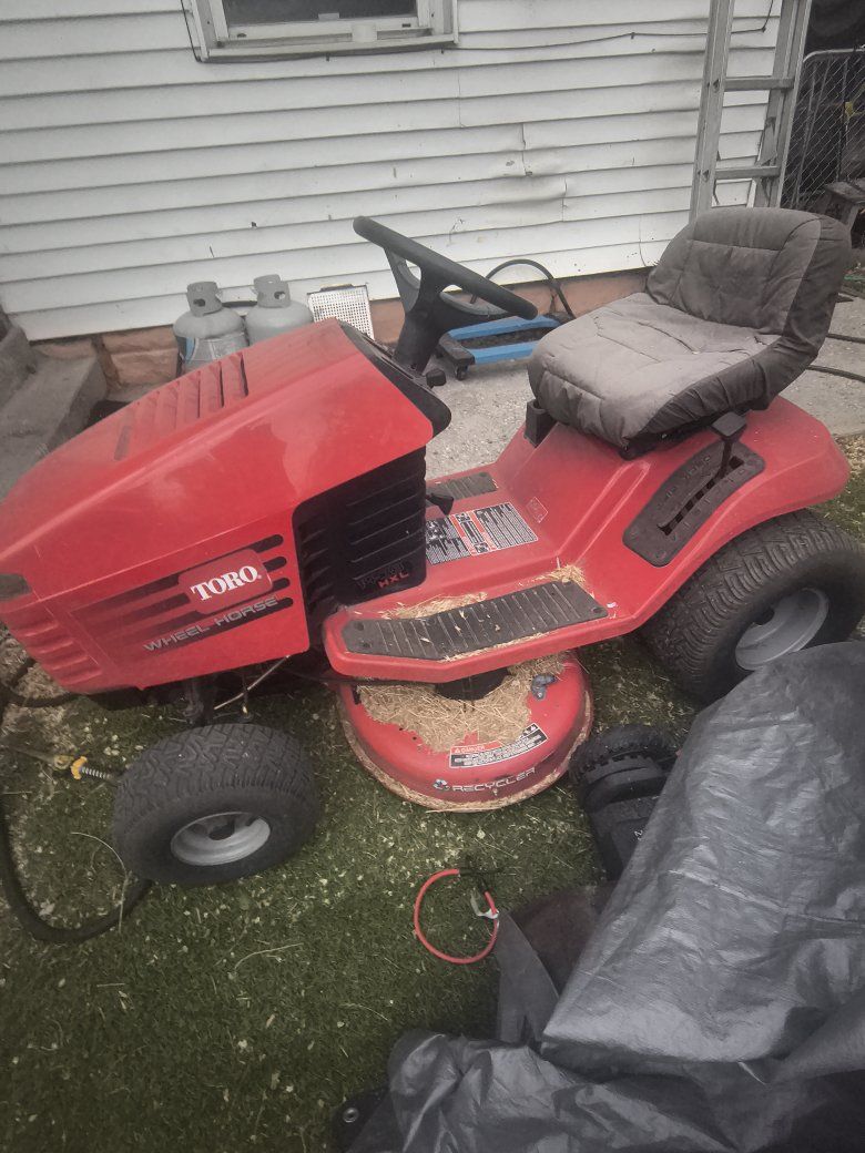 Toro wheel horse