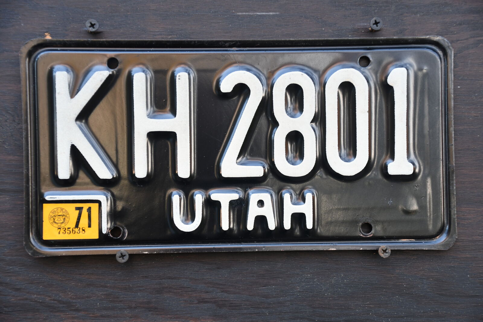 Utah 1971 Original  License Plate.  #KH 2801.