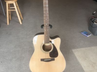 Yamaha FX335C