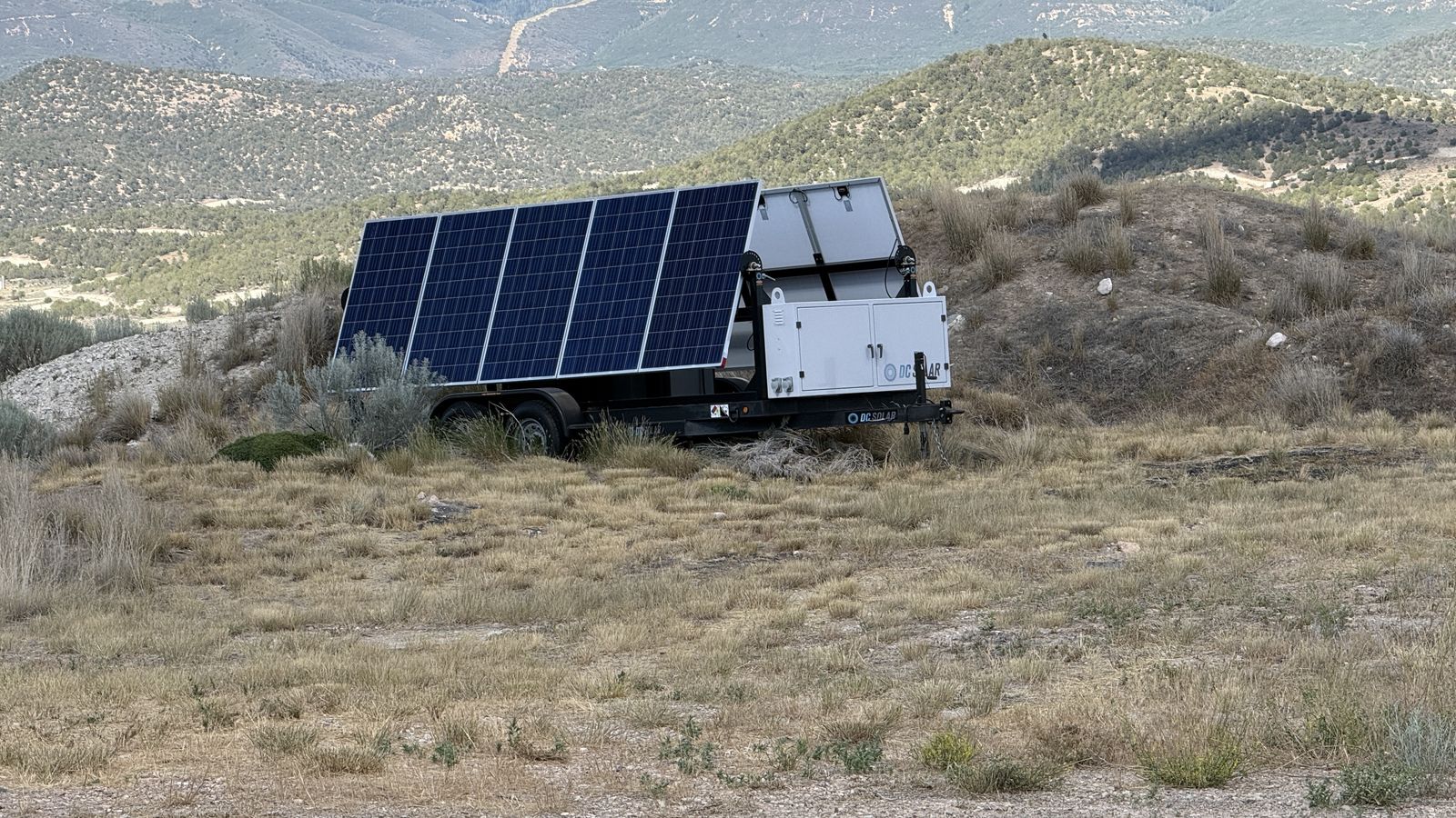 DC Solar Mobile Solar Power Trailer - Off-Grid Energy Solution