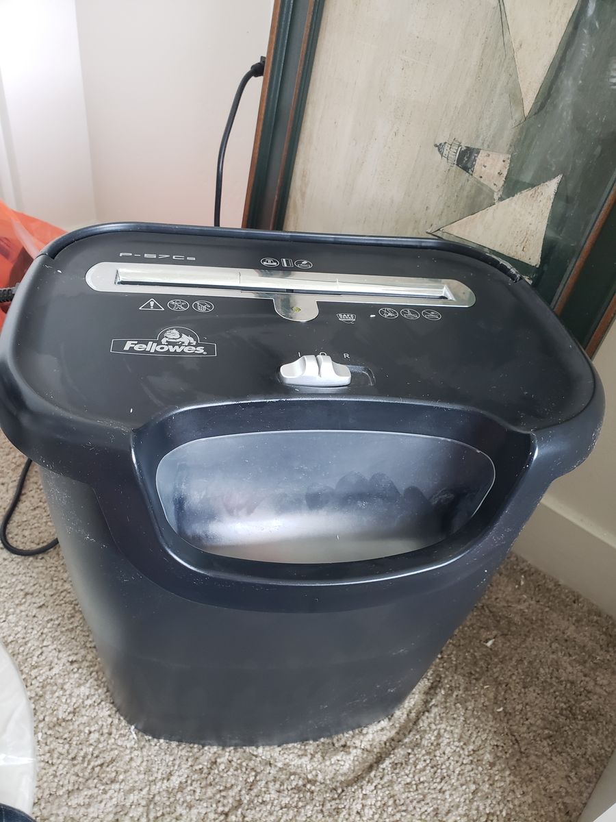 Fellowes DS-57Cs Paper Shredder