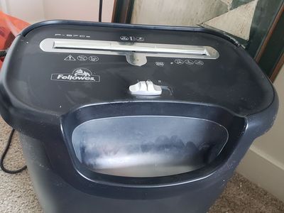 Fellowes DS-57Cs Paper Shredder