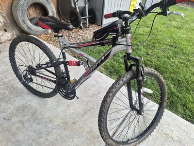 Huffy Rock Creek Full Suspension Mountain Bike for kids