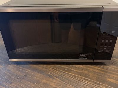 Whirlpool Countertop Microwave Black/Stainless Steel - Auto Functions, Quick Start