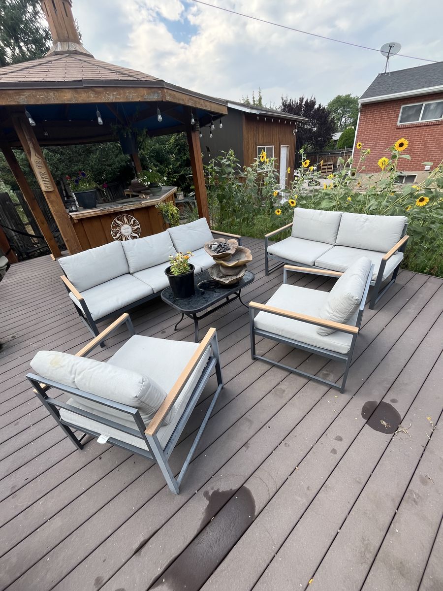 Patio set