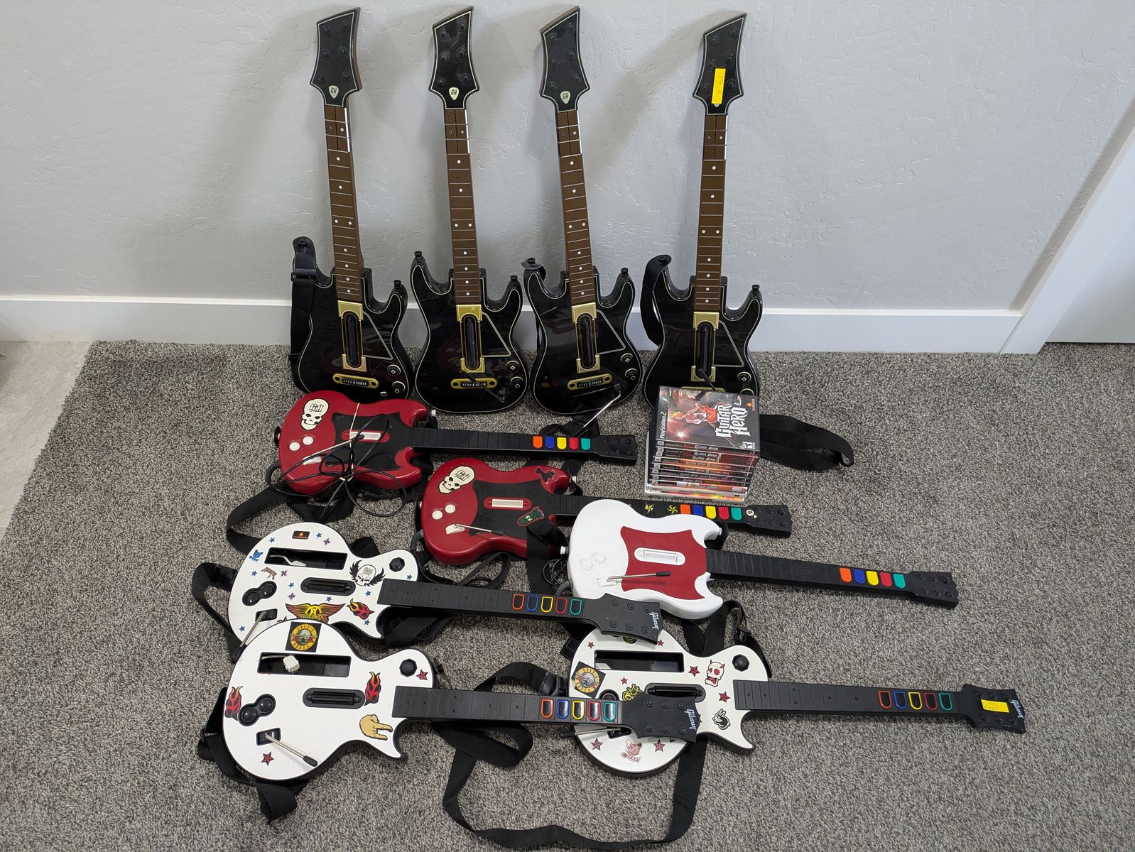 Guitar Hero Guitars & Games! (PS2, Wii, Universal)