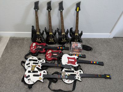 Guitar Hero Guitars & Games! (PS2, Wii, Universal)