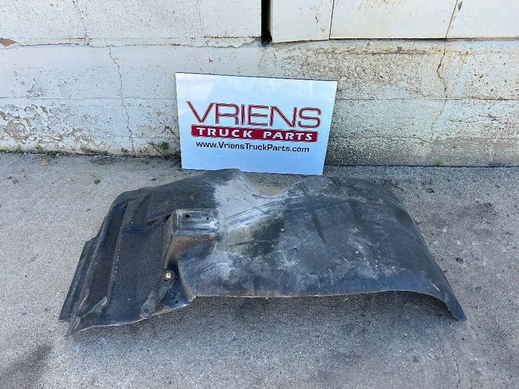 Freightliner Right Inner Fender
