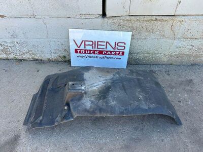 Freightliner Right Inner Fender