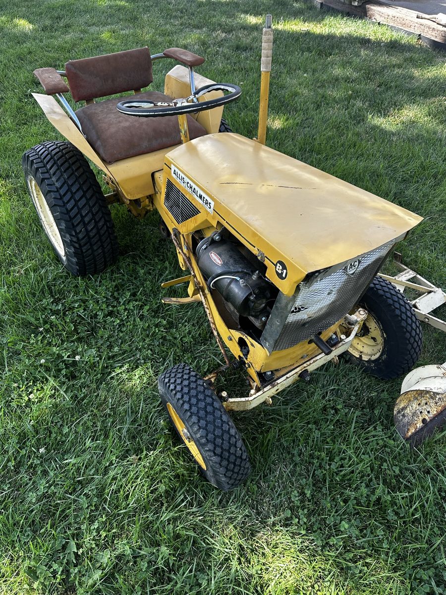 Allis Chalmers B-1 Garden Tractor