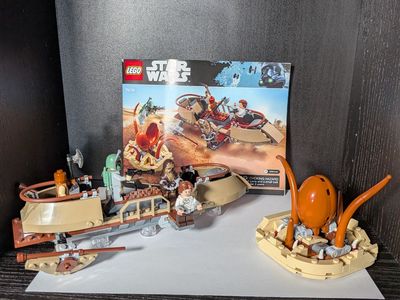 LEGO Star Wars 75174 Desert Skiff Escape with Boba Fett, Han Solo, Chewbacca, and Skiff Guard