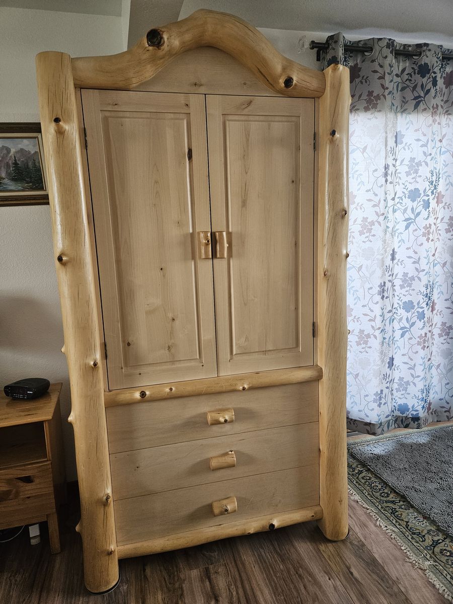 Log Bedroom Set