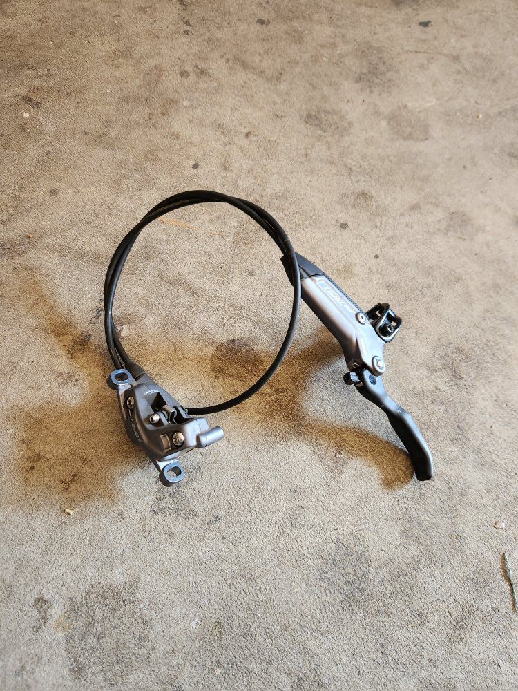 SRAM Level BRZ 4 piston set with pads