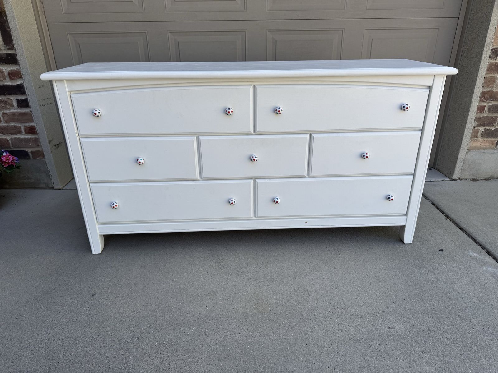 White Dresser