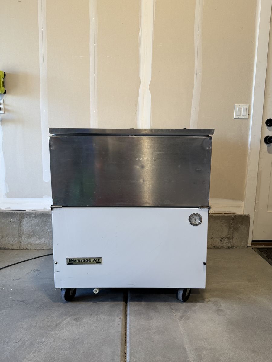 Beverage Air Fridge - Cools to Freezing Temperatures