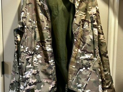 Mens Camouflage Fleece-Lined Outdoor Jacket Size L