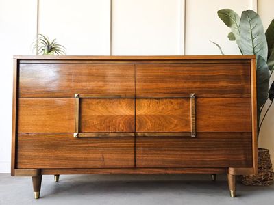 *FREE DELIVERY* Vintage MCM L.A. Period Dresser!