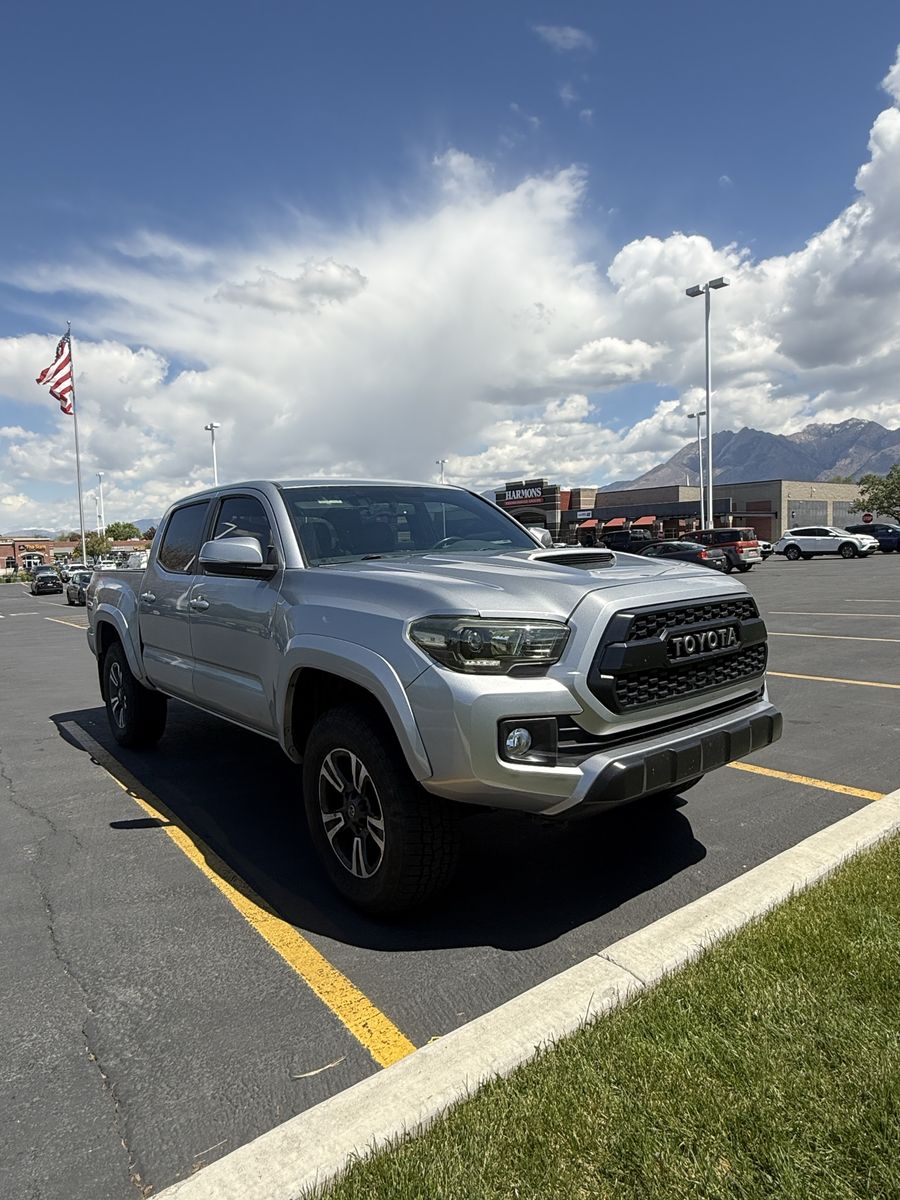 2017 Toyota Tacoma 