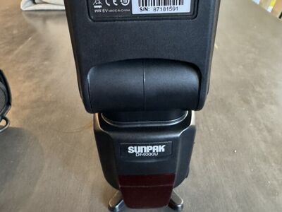 Sunpak DF4000U External Flash