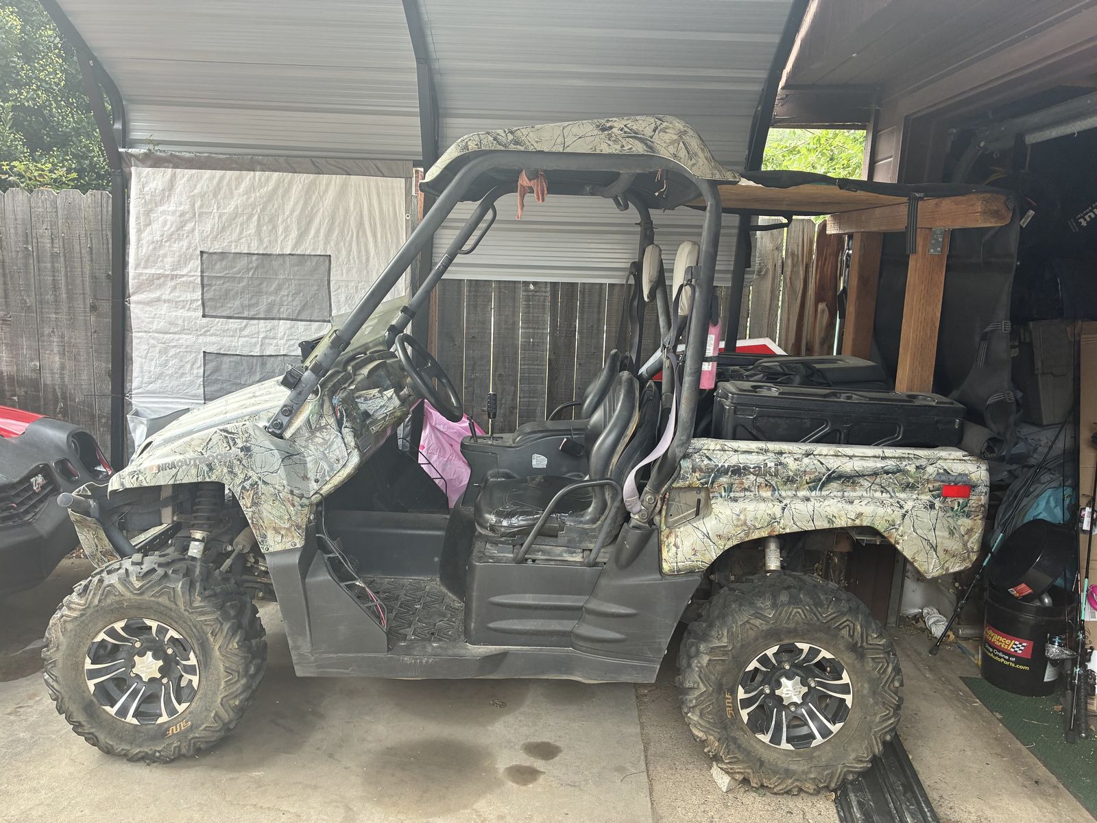 2008 Kawasaki teryx 750 runs but smokes