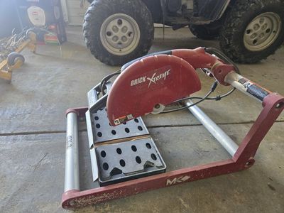 Masonry saw