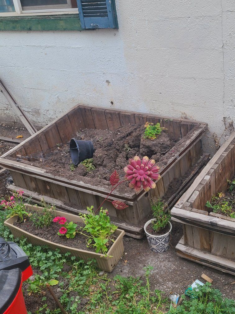 used planter boxes