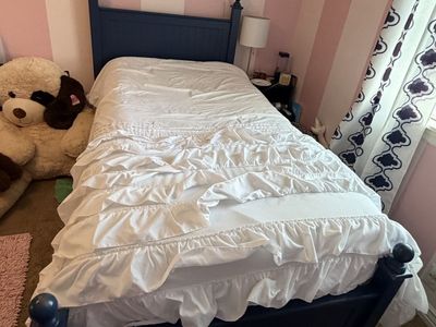 Twin bed