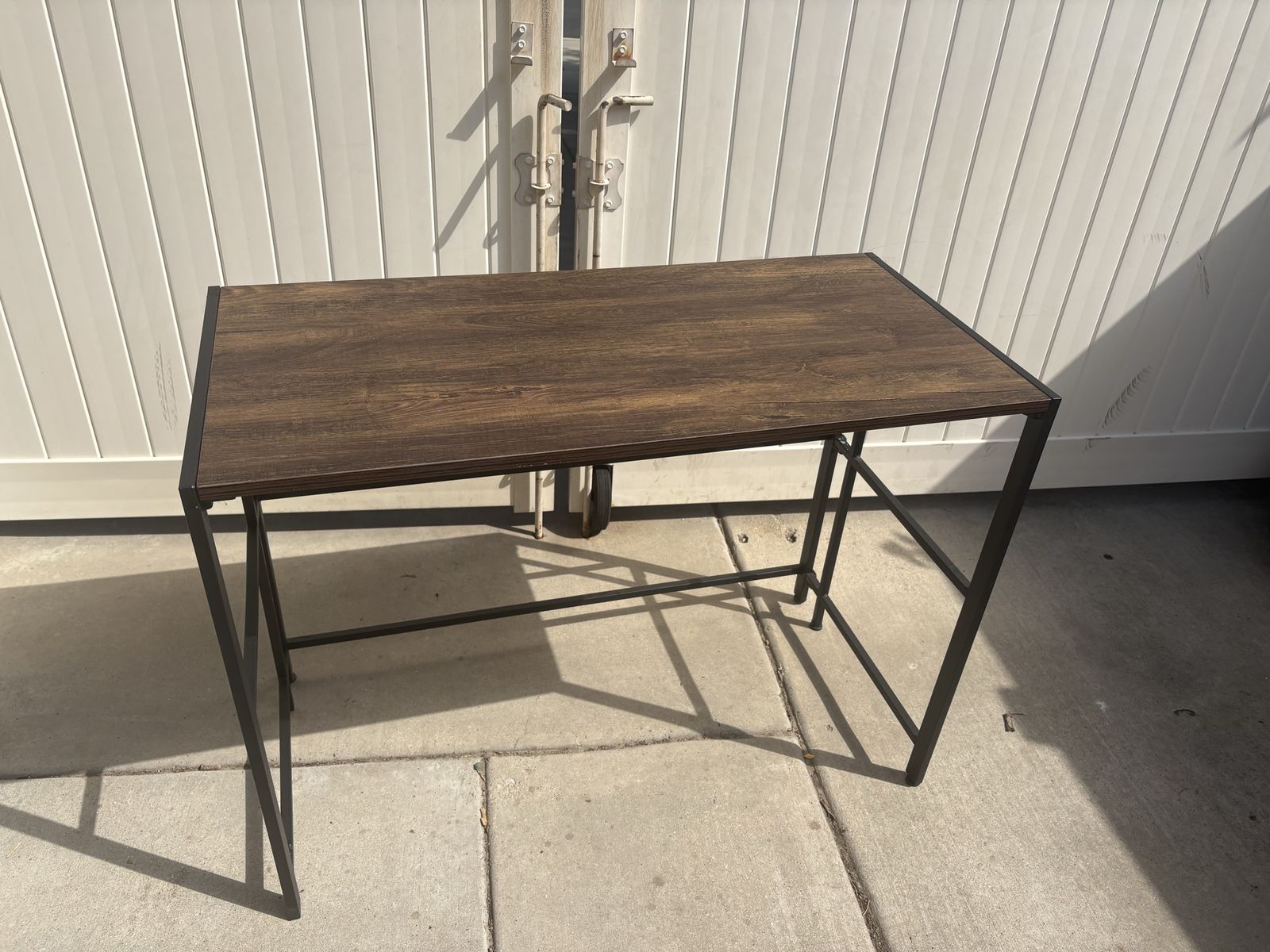 Folding office desk 