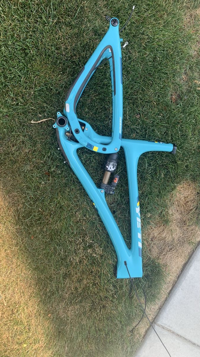 Yeti SB5.5 Carbon Full Suspension Mountain Bike Frame - Turquoise - Fox Float X2 Shock