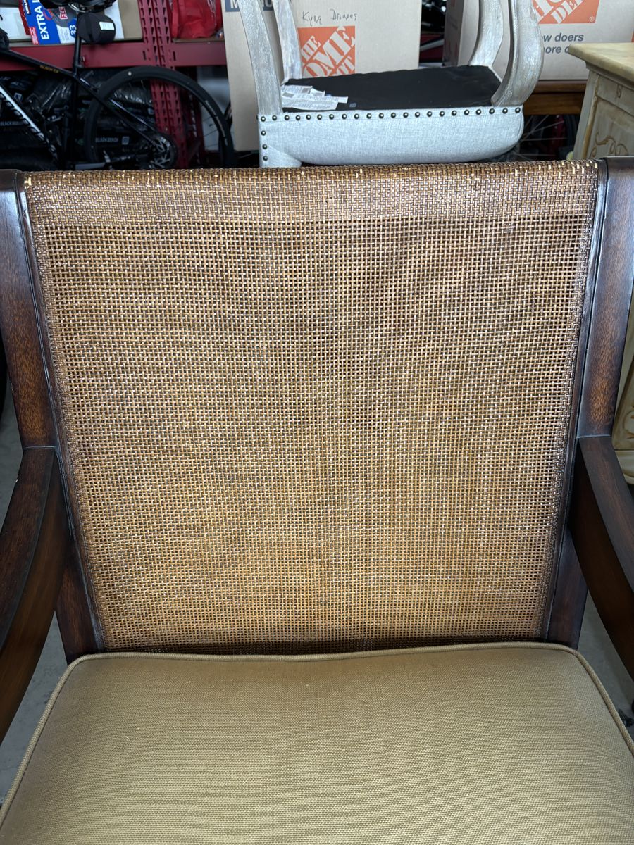 Main image 4