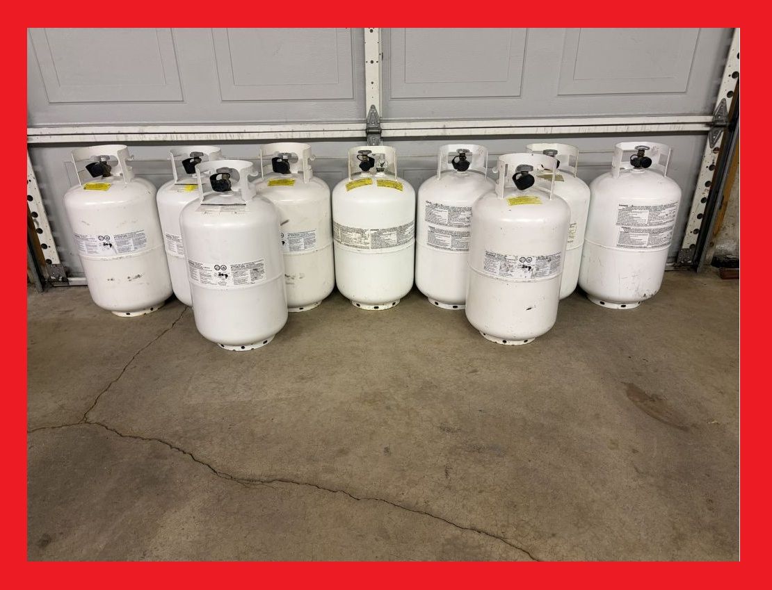 FULL - 7 gallon / 30 lb. Propane LP Gas Cylinders/Tanks/Bottles for BBQ, Grill, Fire Pits, Patio Heaters, Trailers, RVs... 30lb