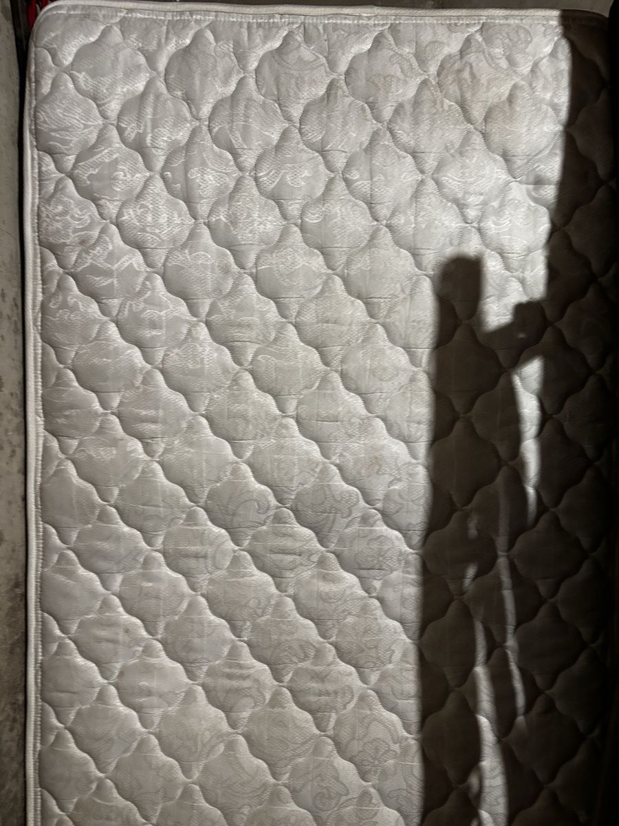 Matress (free)