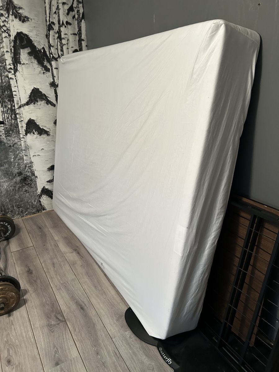 Queen box springs - Box Spring Only, Good Condition