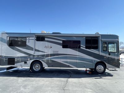 2007 Winnebago Journey 34H