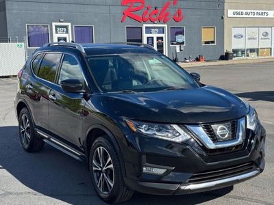 2017 NISSAN ROGUE SL