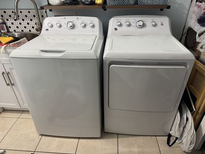 Washer Dryer (Electric) Set -GE