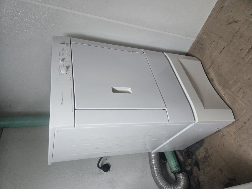 Main image 5