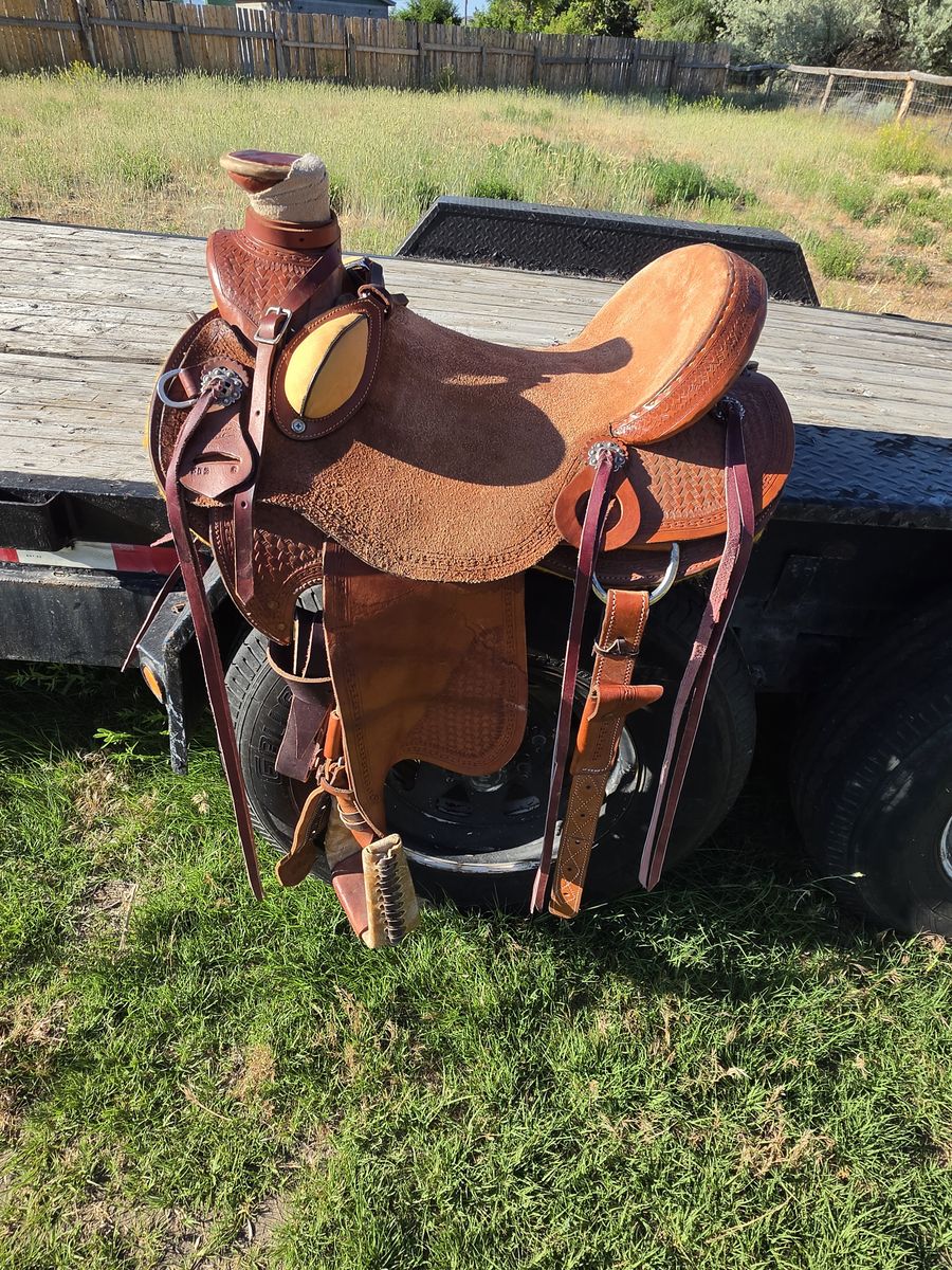 2 nice Saddles