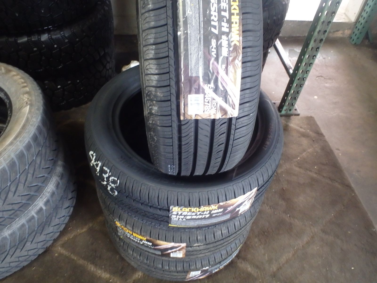 215/55R17 BLACKHAWK STREET HH-11 SET OF NEW TIRES