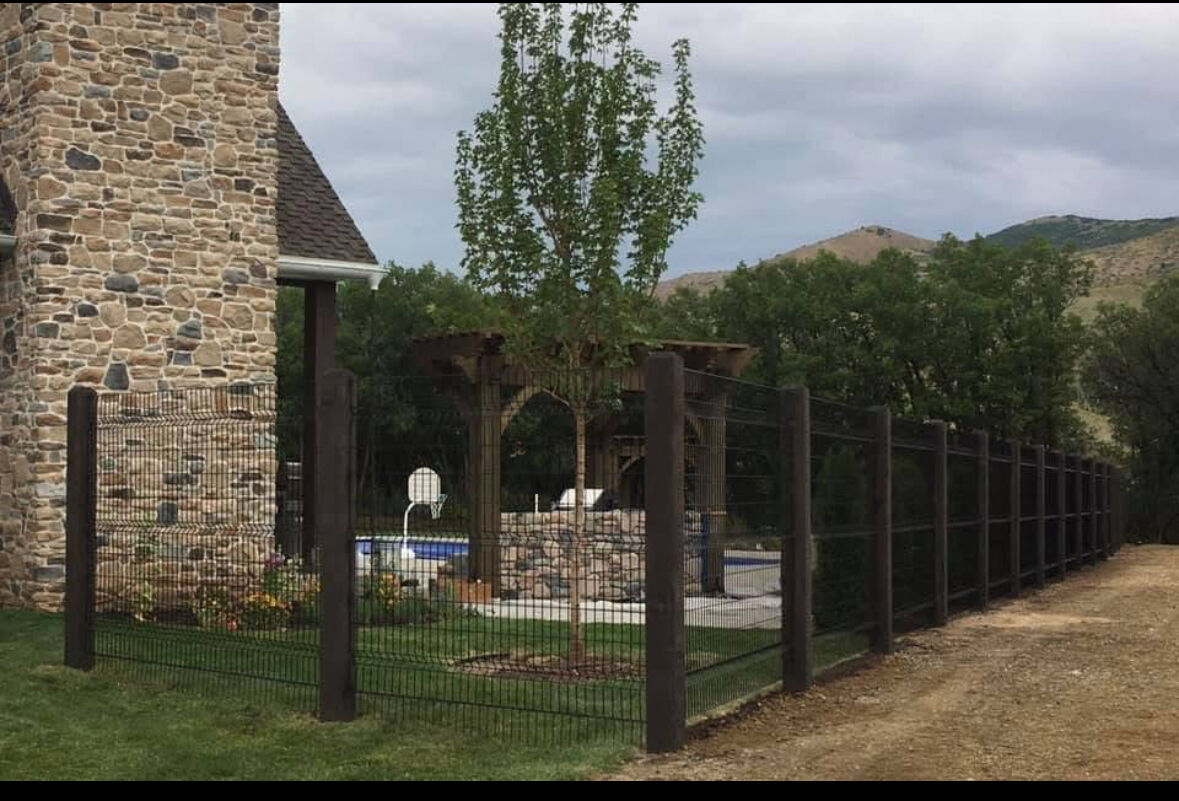 Fence Installation | Wood Fencing | Chain Link Fencing | Ranch Rail | Gate Installation