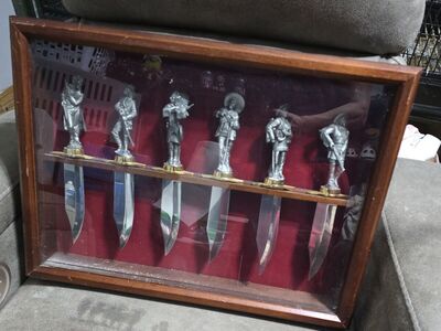 "The Legends of the Old West" Sculptured Knife Col